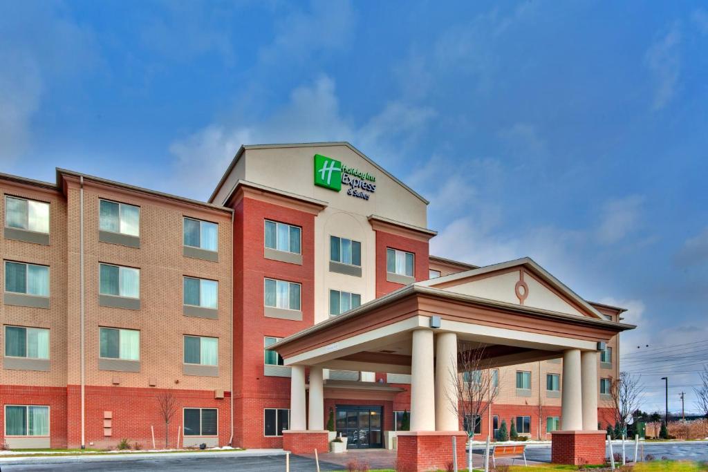 Holiday Inn Express Hotel & Suites Dewitt - Syracuse an IHG Hotel Main image 1